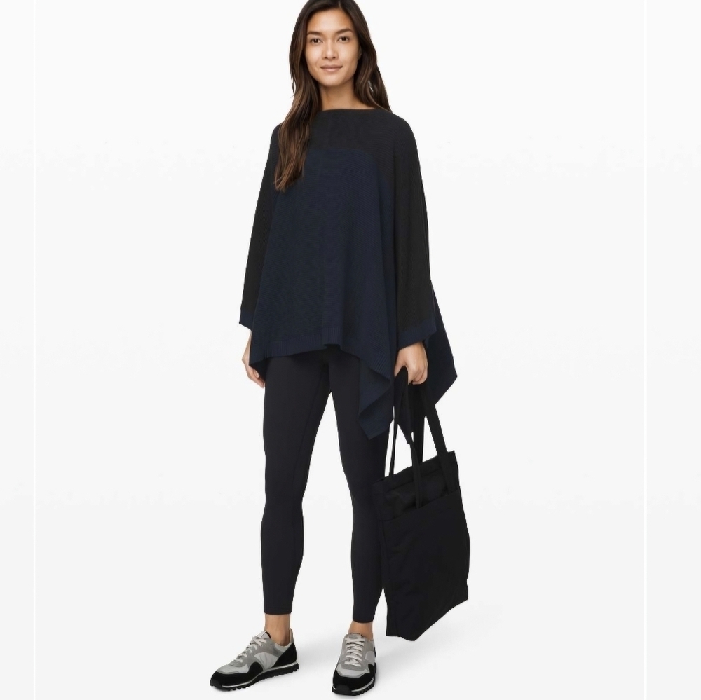 Lululemon Women's It All Lines Up Poncho Navy Black Cotton Yak  One Size - Picture 2 of 8